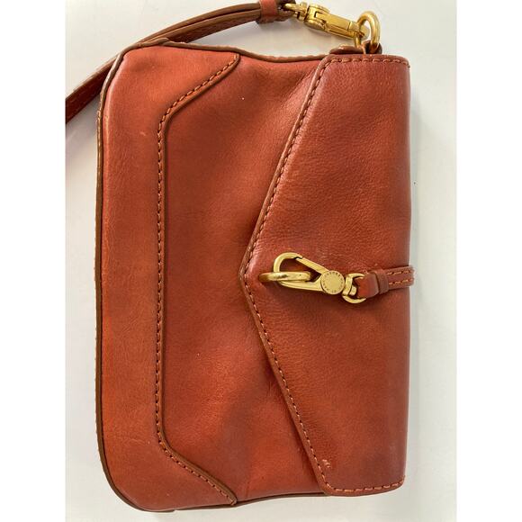 MARC BY MARC JACOBS BURNT ORANGE, BROWN LEATHER WRISTLET - Picture 3 of 16